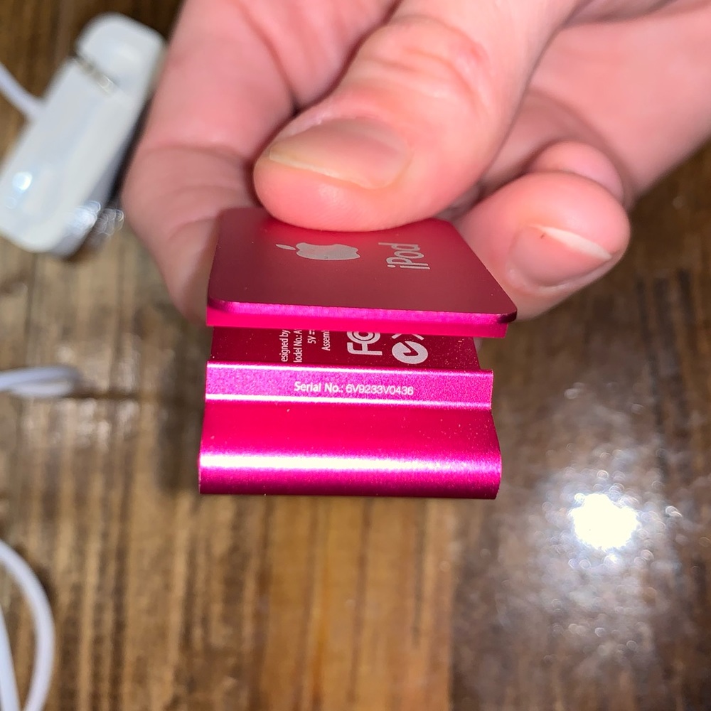 Apple IPod - Picture 4 of 6